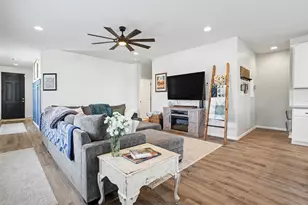 104 Ladolia Ln, San Marcos, TX 78666 - Photo 15