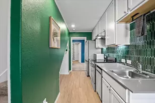 6920 Elm Cv, San Antonio, TX 78244 - Photo 9