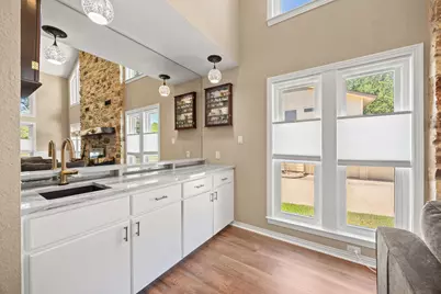 10805 Spicewood Parkway, Austin, TX 78750 - Photo 11