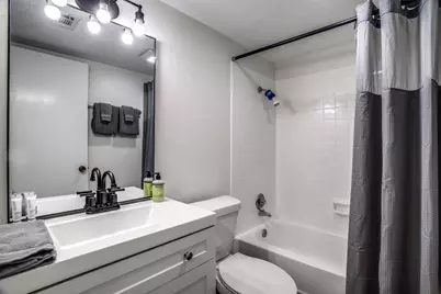 529 Venture Boulevard S, Point Venture, TX 78645 - Photo 13