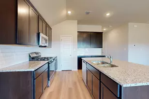 19909 Schatz Wy, Manor, TX 78653 - Photo 7