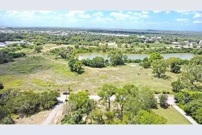 1249 Sleepy Hollow Ln Lane, New Braunfels, TX 78130 - Photo 5