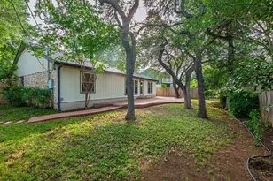 4506 Oak Creek Dr, Austin, TX 78727 - Photo 11