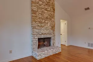 4506 Oak Creek Dr, Austin, TX 78727 - Photo 19
