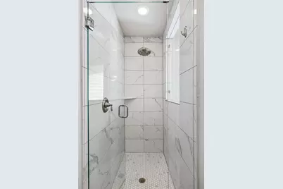 7805 Turnback Ledge Trail, Lago Vista, TX 78645 - Photo 19