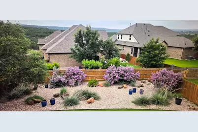 7805 Turnback Ledge Trail, Lago Vista, TX 78645 - Photo 29