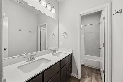 7805 Turnback Ledge Trail, Lago Vista, TX 78645 - Photo 23