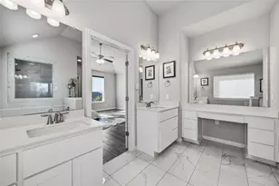 7805 Turnback Ledge Trail, Lago Vista, TX 78645 - Photo 17