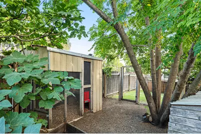 2110 E 9th Street, Austin, TX 78702 - Photo 37