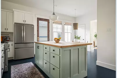 2110 E 9th Street, Austin, TX 78702 - Photo 11