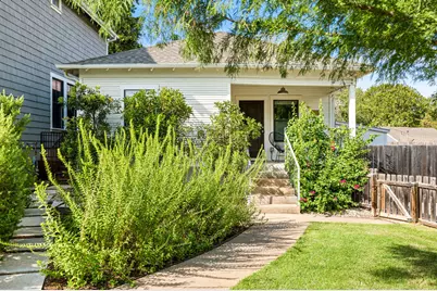 2110 E 9th Street, Austin, TX 78702 - Photo 21