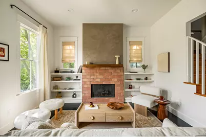 2110 E 9th Street, Austin, TX 78702 - Photo 5