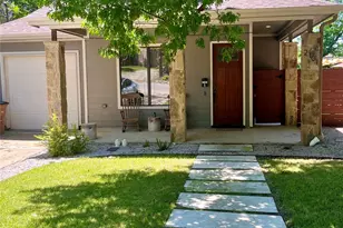 2101 E 20th St, Austin, TX 78722 - Photo 1