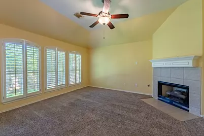 7414 W Magic Mountain Lane, Round Rock, TX 78681 - Photo 17
