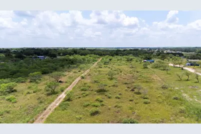 401 Turnback Trail, Dale, TX 78616 - Photo 27