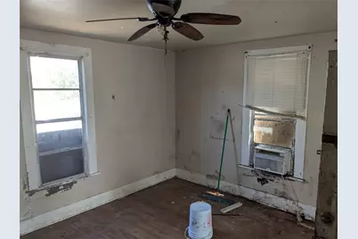 710 S 19th Street, Temple, TX 76504 - Photo 3