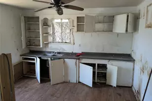 710 S 19th St, Temple, TX 76504 - Photo 13