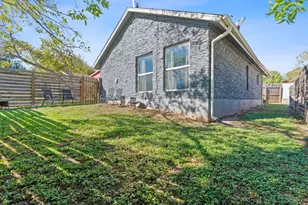 1906 Valley Hill Cir, Austin, TX 78741 - Photo 19