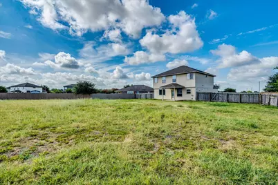 13408 Dwight Eisenhower Court, Manor, TX 78653 - Photo 29
