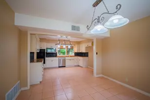8806 Balcones Club Dr, Austin, TX 78750 - Photo 5