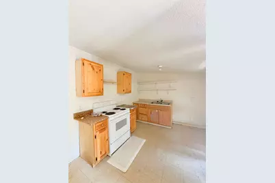820 Chihuahua Street, Lockhart, TX 78644 - Photo 1