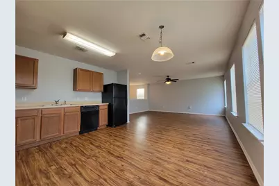 6713 Panda Royle Drive, Del Valle, TX 78617 - Photo 9