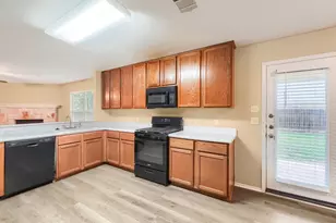 610 Carole Cove, Bastrop, TX 78602 - Photo 13