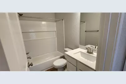 212 Los Olives Lane, Liberty Hill, TX 78642 - Photo 15