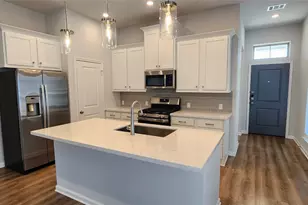 212 Los Olives Ln, Liberty Hill, TX 78642 - Photo 11