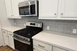 212 Los Olives Ln, Liberty Hill, TX 78642 - Photo 9