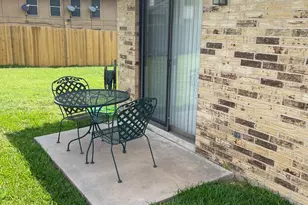 206 E Walter St, Pflugerville, TX 78660 - Photo 11
