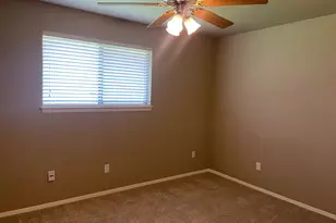 206 E Walter St, Pflugerville, TX 78660 - Photo 7