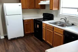 143 Marvin Cove, Hutto, TX 78634 - Photo 7