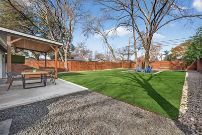 504 W Croslin Street, Austin, TX 78752 - Photo 19