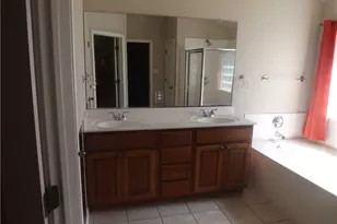 18928 Alnwick Castle Dr, Pflugerville, TX 78660 - Photo 11