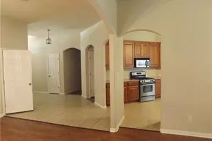 18928 Alnwick Castle Dr, Pflugerville, TX 78660 - Photo 5