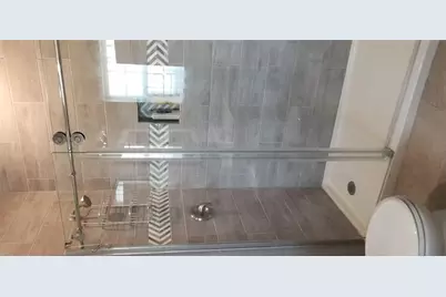 407 S Main Street, Taylor, TX 76574 - Photo 11