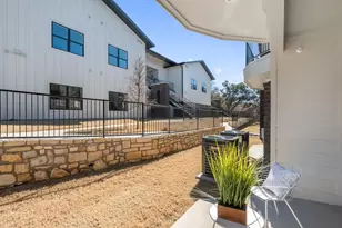 2450 Wickersham Ln, Austin, TX 78741 - Photo 21