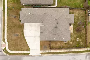 100 Kirkhill Cove, Hutto, TX 78634 - Photo 35