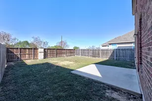 6312 Wagon Spring St, Del Valle, TX 78617 - Photo 35