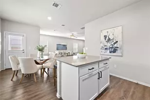 10805 Dimitrios Dr, Austin, TX 78747 - Photo 9