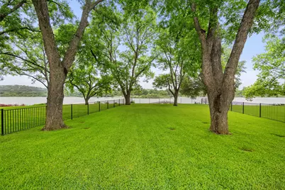 327 Meadowlakes Drive, Meadowlakes, TX 78654 - Photo 3