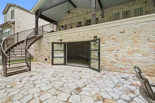 327 Meadowlakes Dr, Meadowlakes, TX 78654 - Photo 15