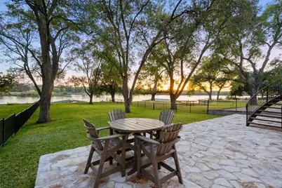327 Meadowlakes Drive, Meadowlakes, TX 78654 - Photo 11