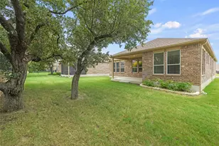 203 Longview Ln, Georgetown, TX 78633 - Photo 37