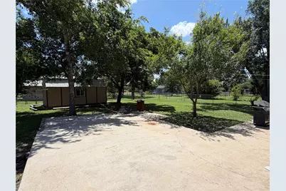 650 W Vaughan Street, Bertram, TX 78605 - Photo 15