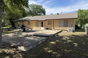 650 W Vaughan St, Bertram, TX 78605 - Photo 13