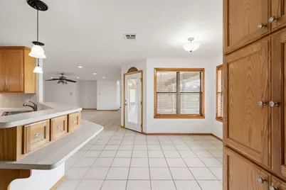 640 W F Avenue, Milano, TX 76556 - Photo 15