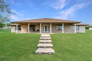 640 W F Ave, Milano, TX 76556 - Photo 1