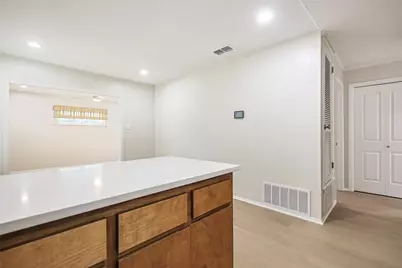 3112 Crosscreek Drive, Austin, TX 78757 - Photo 15